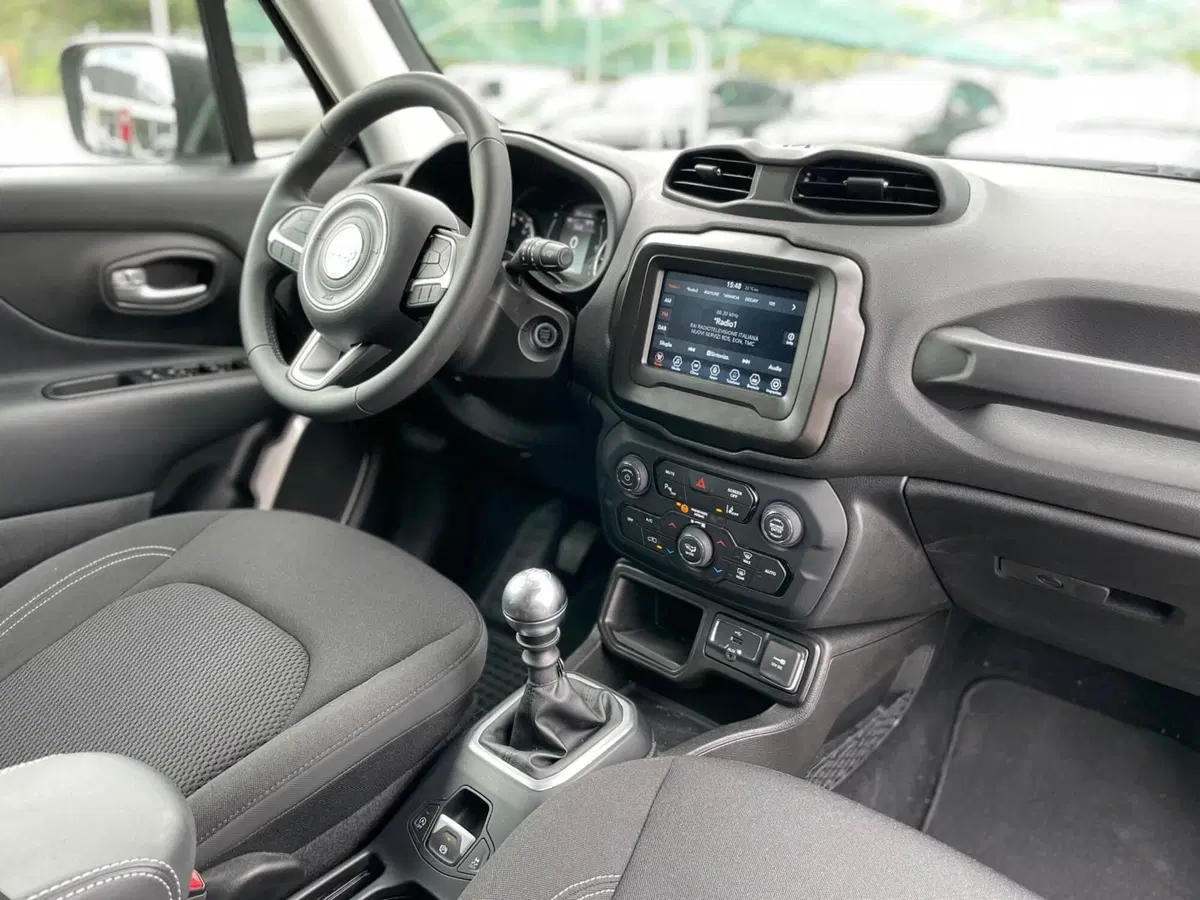 Jeep Renegade usata a Ancona (15)