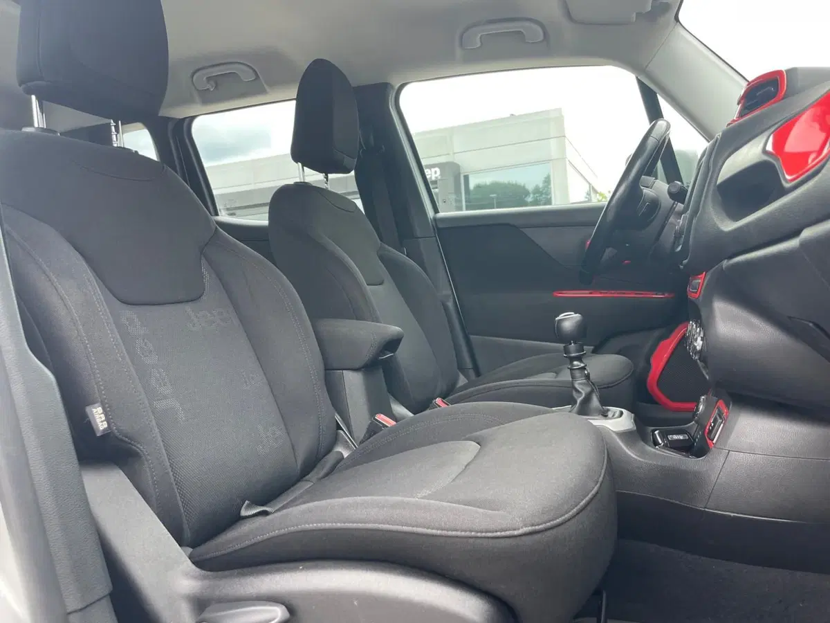 Jeep Renegade usata a Ancona (14)