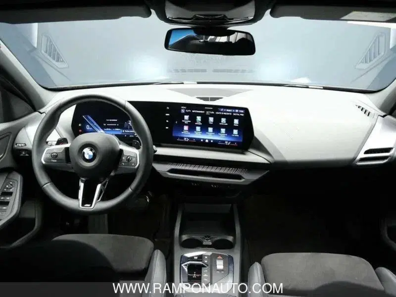 BMW Serie 1 5p. usata a Venezia (8)