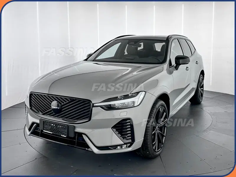 Volvo XC60 nuova a Milano (3)