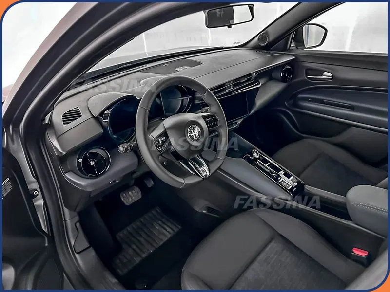 Alfa Romeo Junior usata a Milano (9)