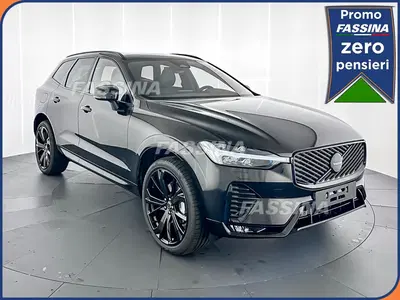Volvo XC60 2.0 b5 mhev Plus Black Edition awd auto nuova a Milano