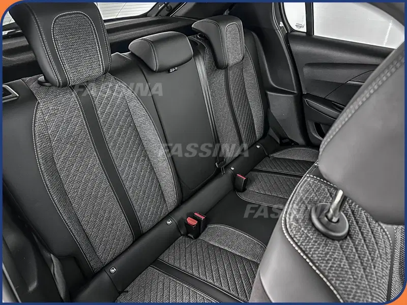 Peugeot 208 usata a Milano (12)