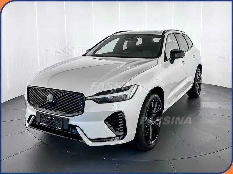 Volvo XC60 nuova a Milano (3)
