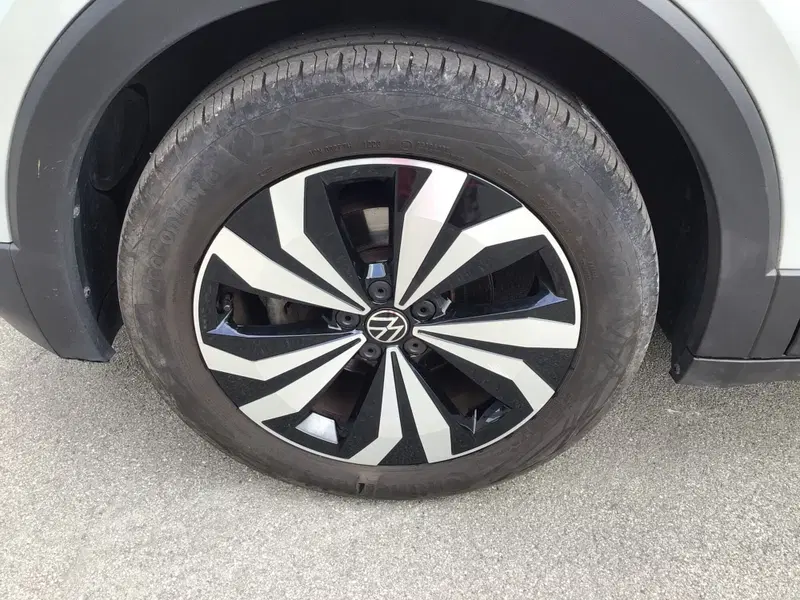 Volkswagen T-Cross usata a Genova (9)