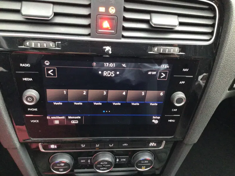 Volkswagen Golf usata a Genova (13)
