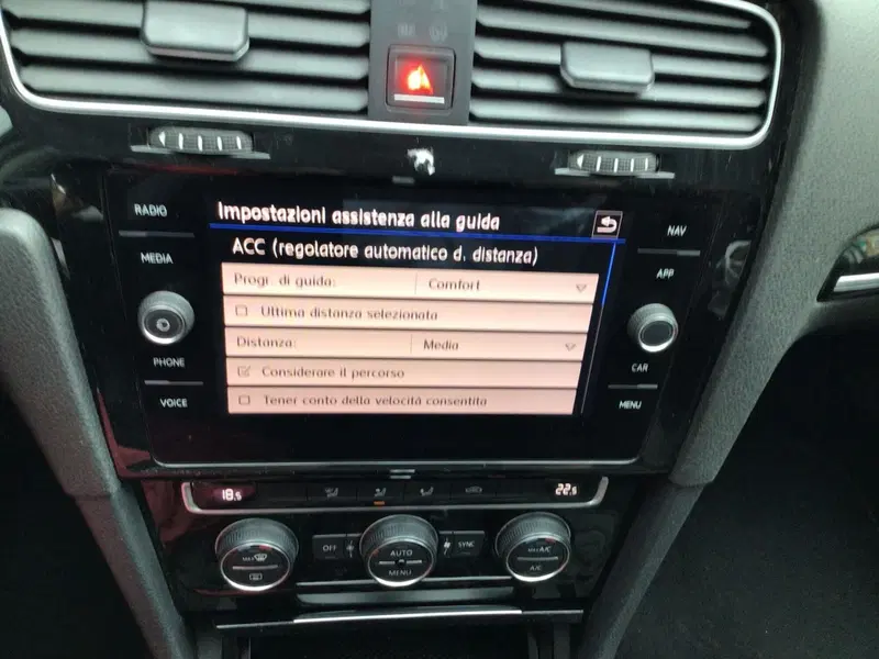 Volkswagen Golf usata a Genova (17)