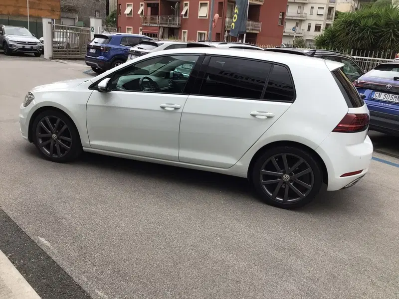 Volkswagen Golf usata a Genova (6)