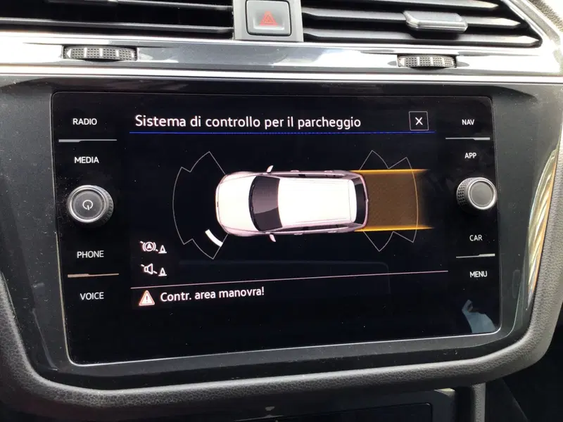 Volkswagen Tiguan usata a Genova (18)
