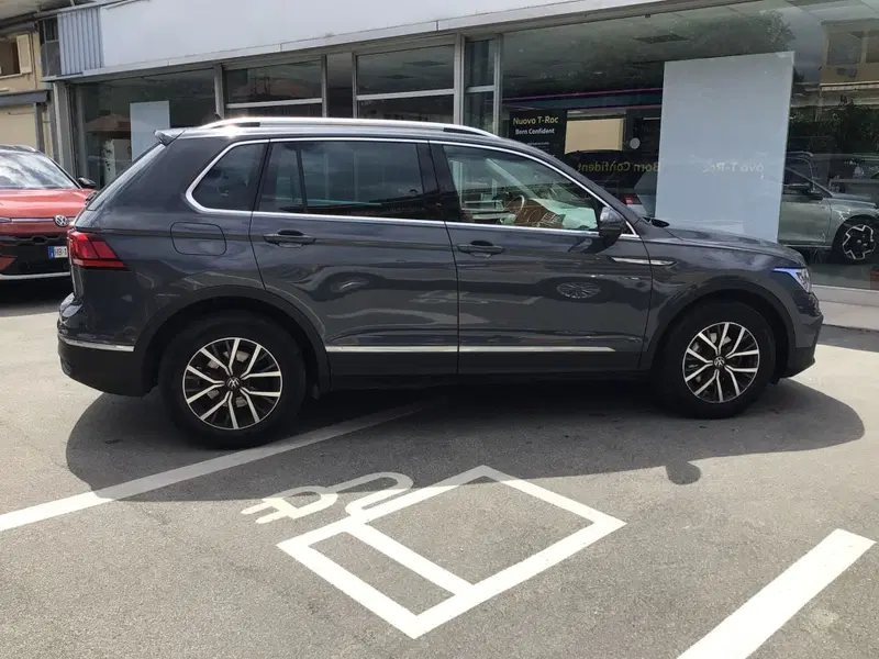 Volkswagen Tiguan usata a Genova (4)