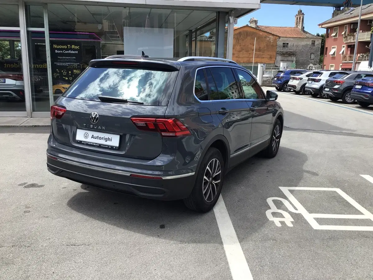 Volkswagen Tiguan usata a Genova (5)