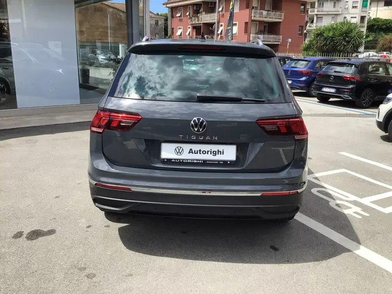 Volkswagen Tiguan usata a Genova (6)