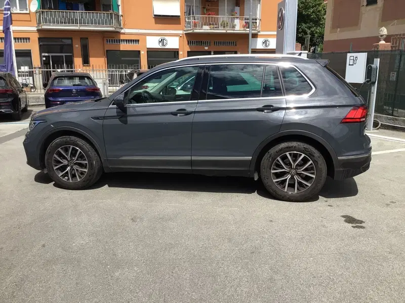 Volkswagen Tiguan usata a Genova (8)