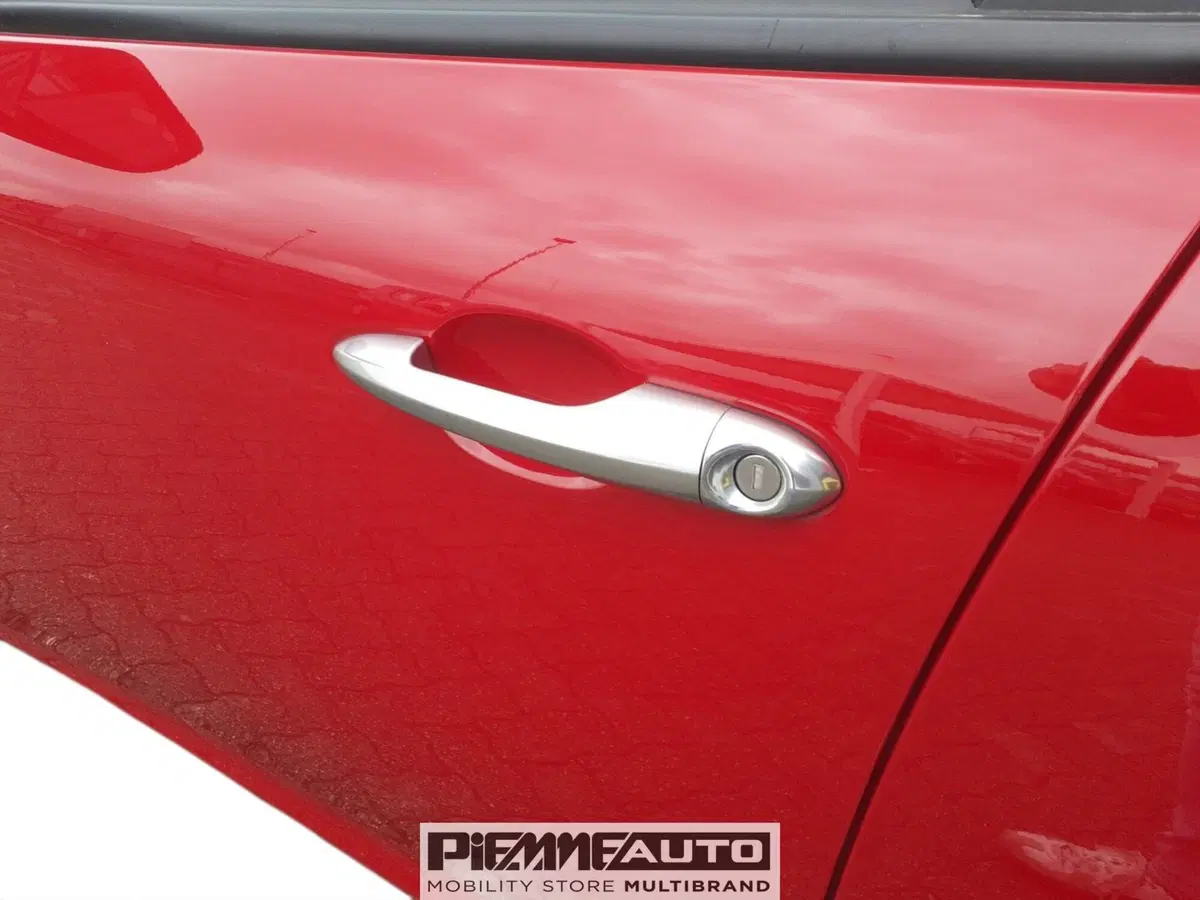 Alfa Romeo Giulietta usata a Parma (17)