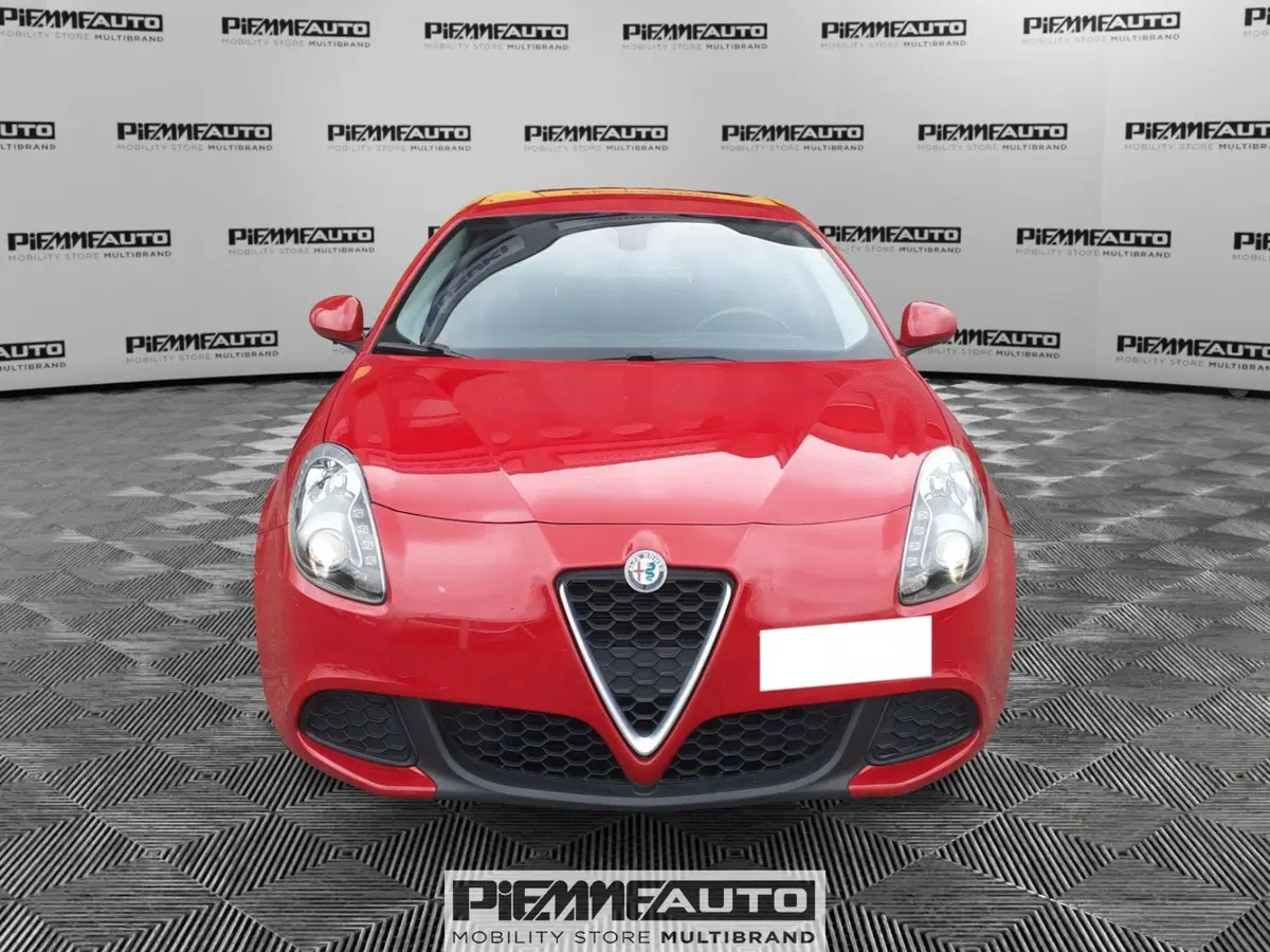 Alfa Romeo Giulietta usata a Parma (5)