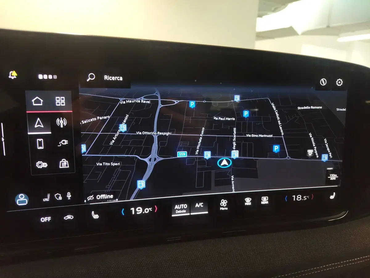 Audi A6 Avant e-Tron usata a Modena (11)