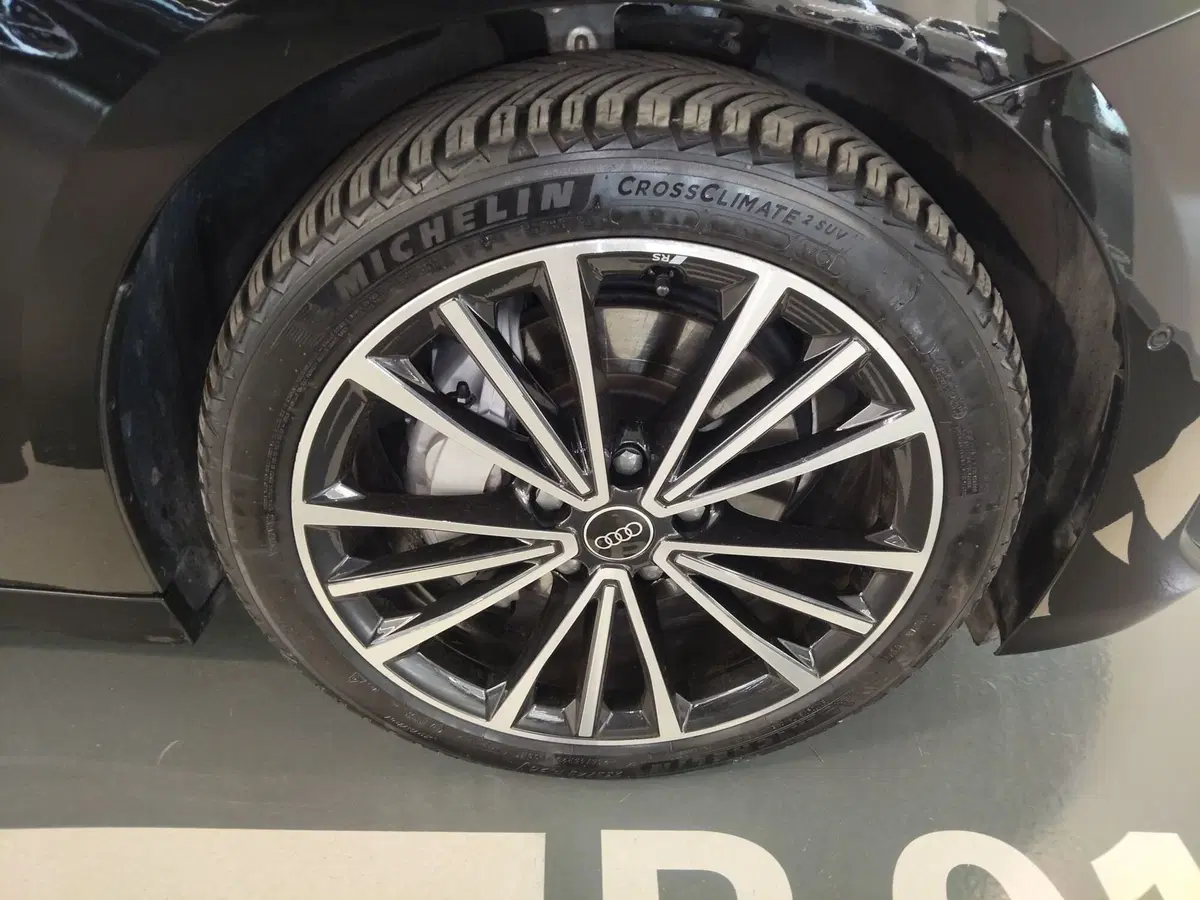 Audi A6 Avant e-Tron usata a Modena (6)