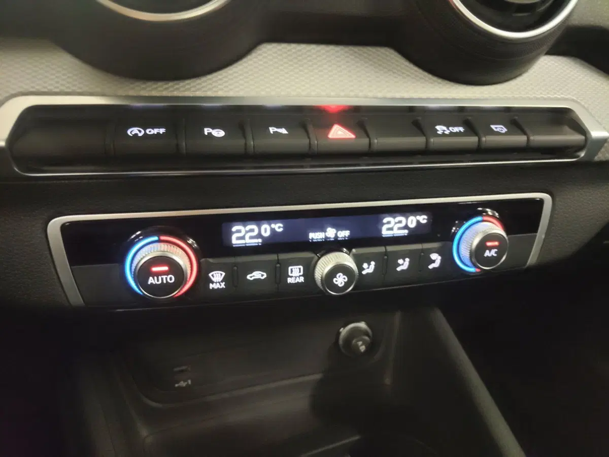 Audi Q2 usata a Modena (11)