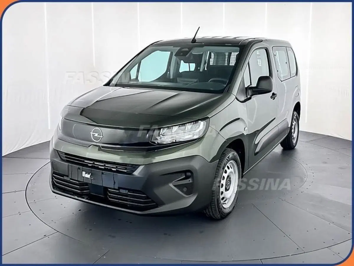 Opel Combo Life nuova a Milano (3)