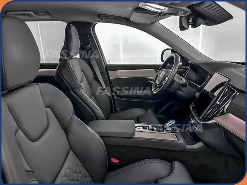 Volvo XC90 usata a Milano (14)