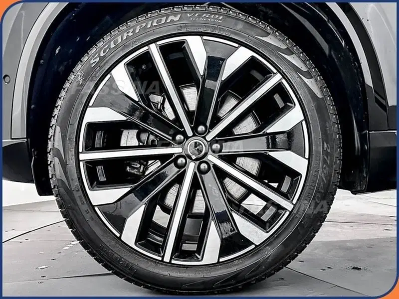 Volvo XC90 usata a Milano (7)