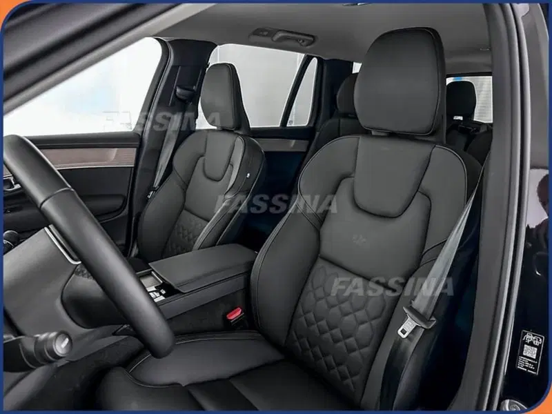 Volvo XC90 usata a Milano (8)