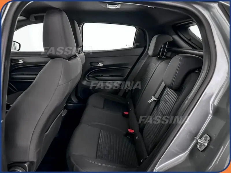 Alfa Romeo Junior usata a Milano (8)