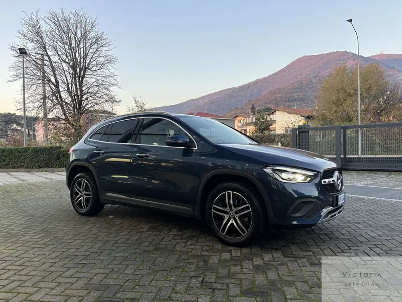Mercedes-Benz GLA SUV usata a Brescia (6)