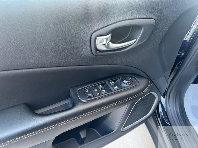 Jeep Compass usata a Brescia (7)