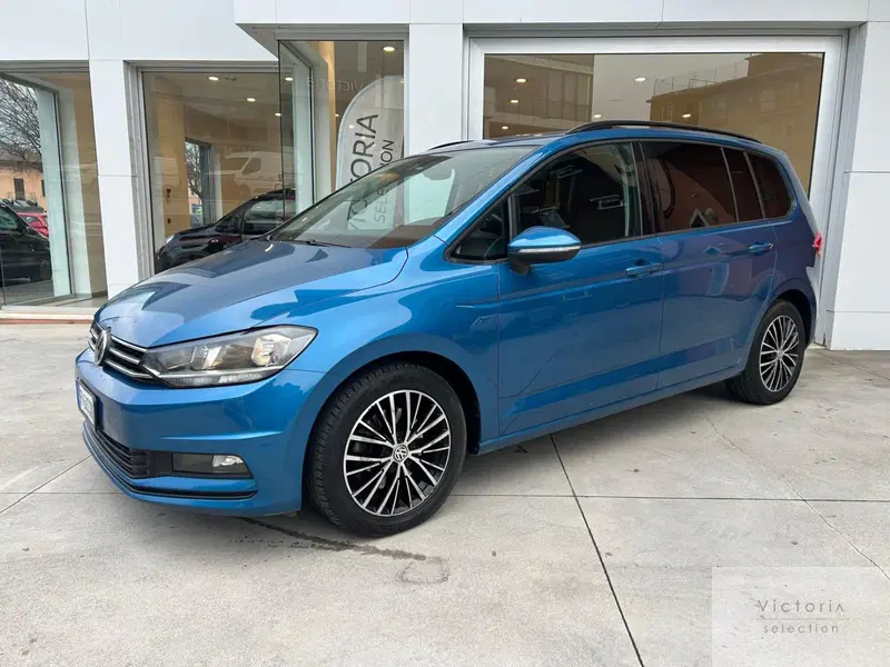 Volkswagen Touran usata a Brescia