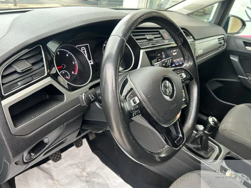 Volkswagen Touran usata a Brescia (9)