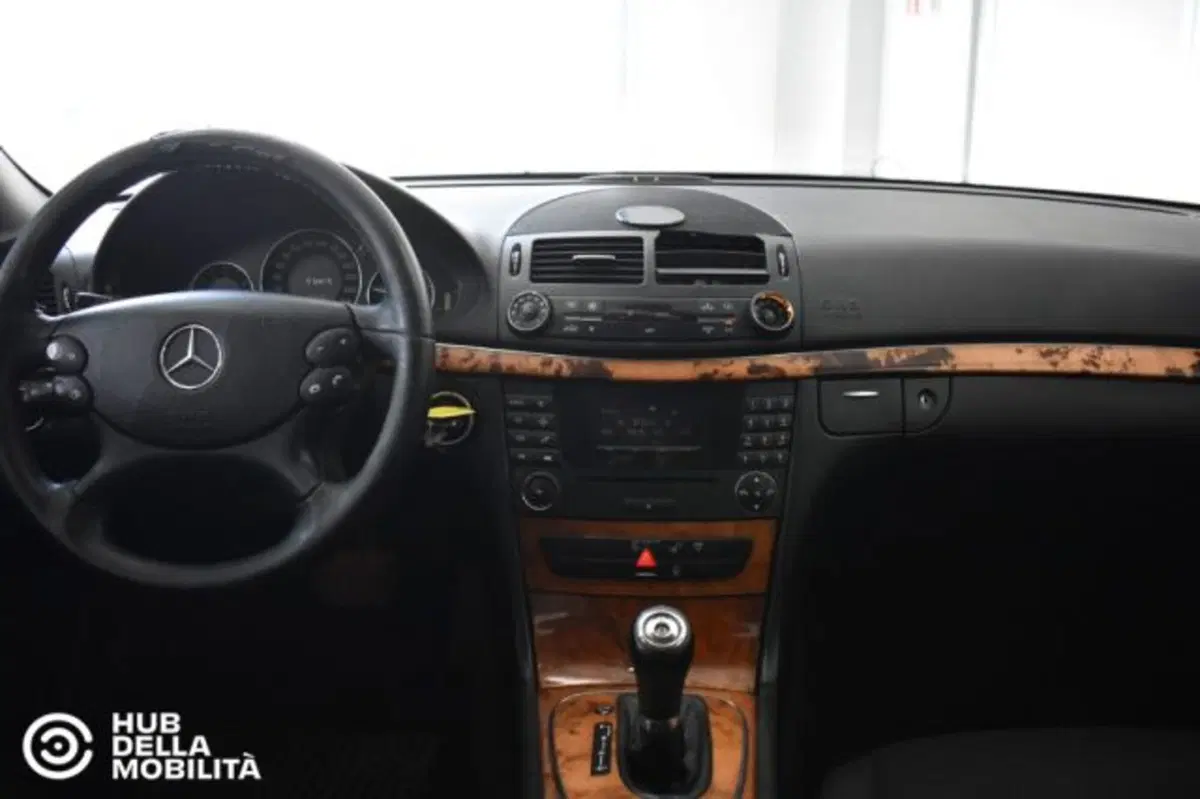 Mercedes-Benz Classe E Station Wagon usata a Perugia (11)