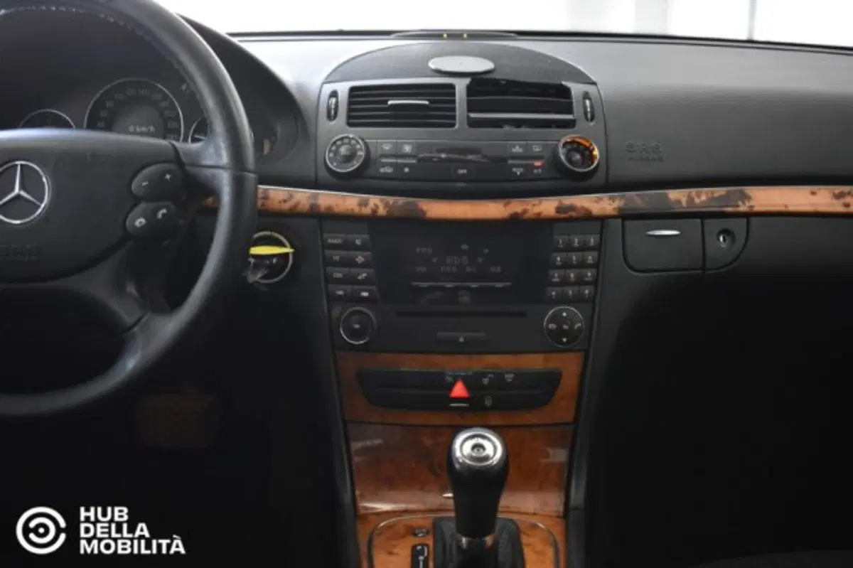 Mercedes-Benz Classe E Station Wagon usata a Perugia (12)