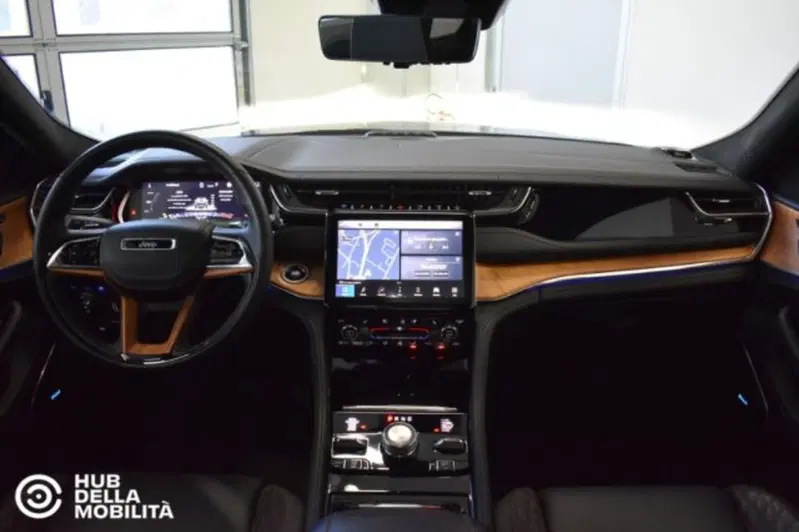 Jeep Grand Cherokee usata a Perugia (11)