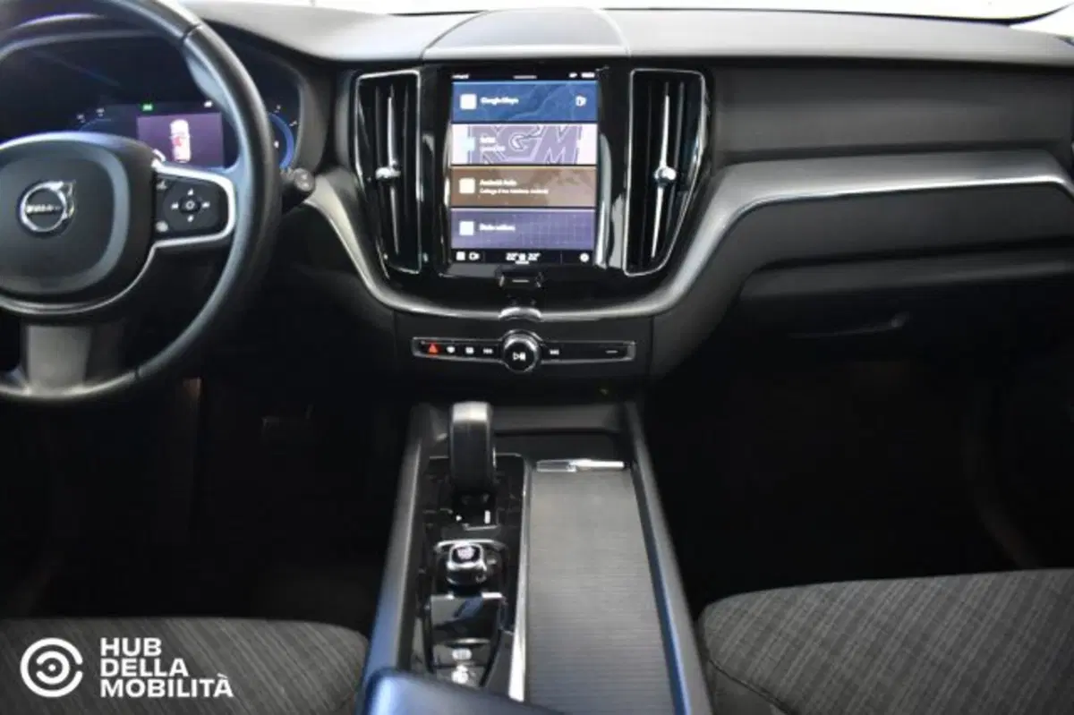 Volvo XC60 usata a Perugia (11)
