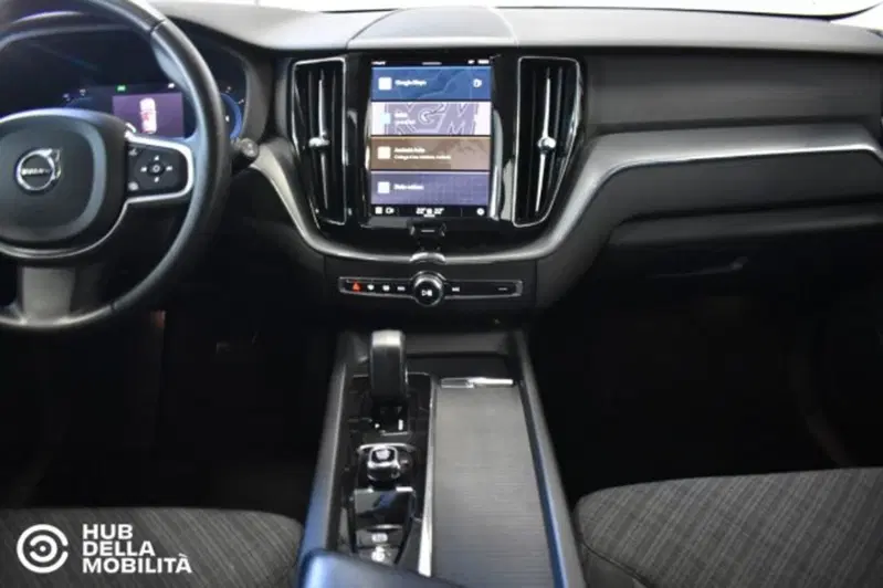 Volvo XC60 usata a Perugia (11)