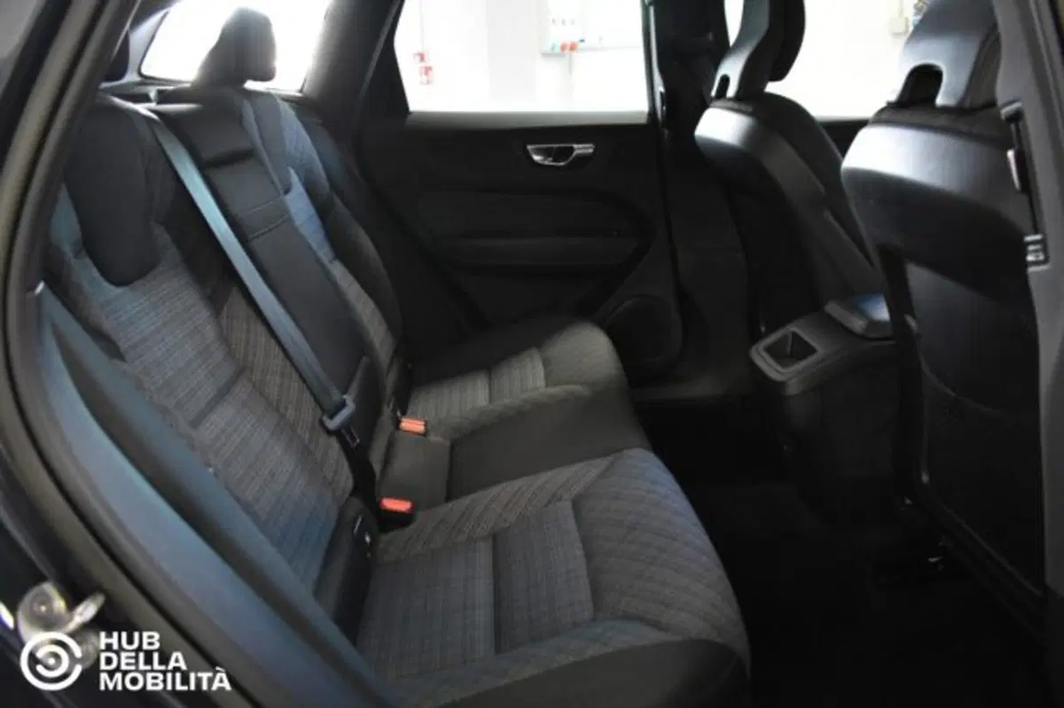 Volvo XC60 usata a Perugia (19)
