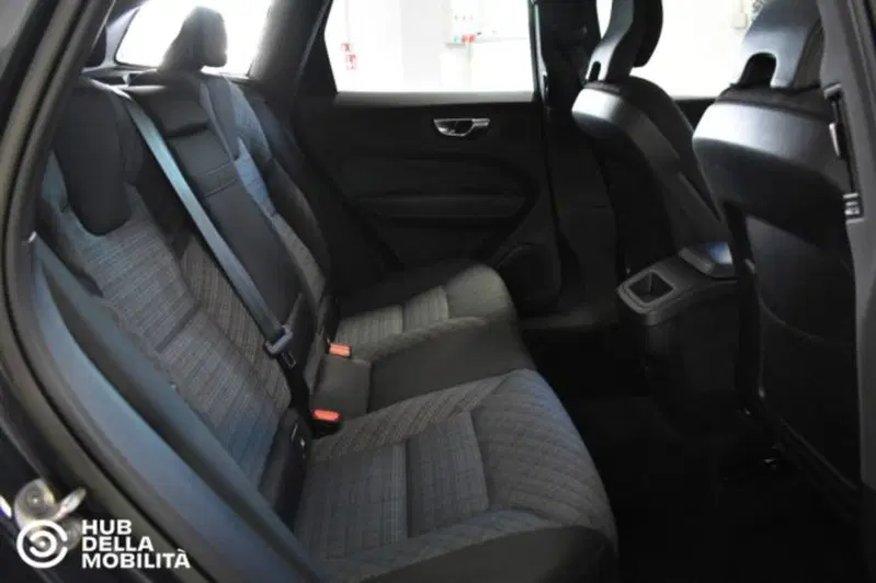 Volvo XC60 usata a Perugia (19)