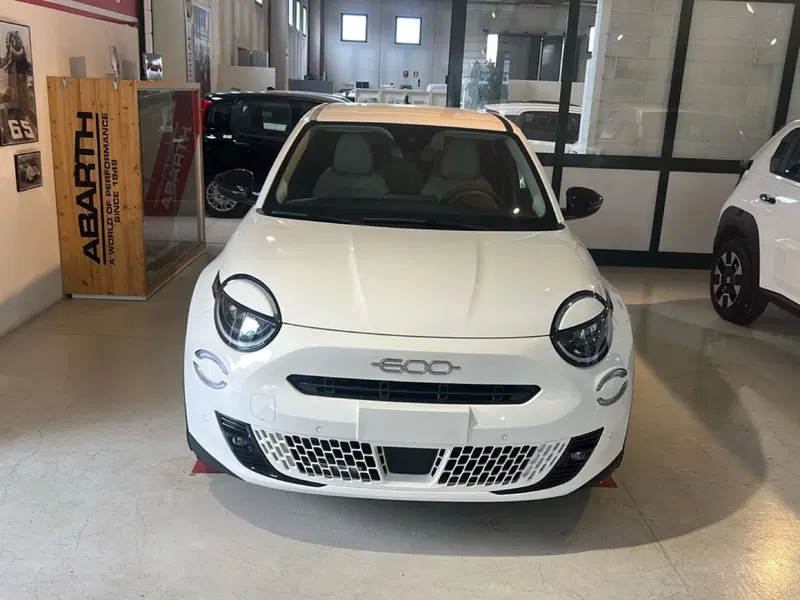 Fiat 600 nuova a Bergamo (9)