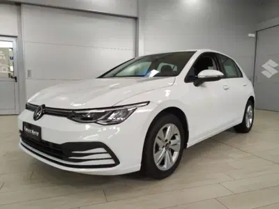 Volkswagen Golf 2.0 TDI SCR Life del 2021 usata a Muggia