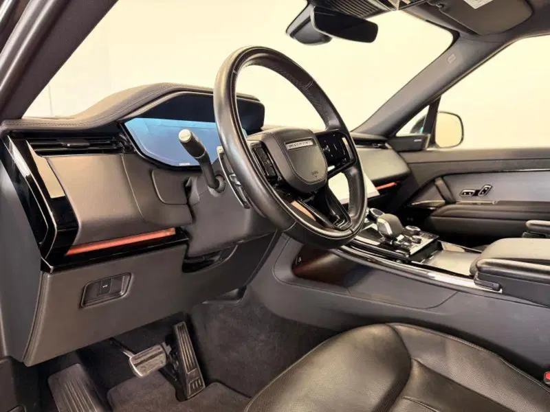 Land Rover Range Rover Sport usata a Venezia (8)