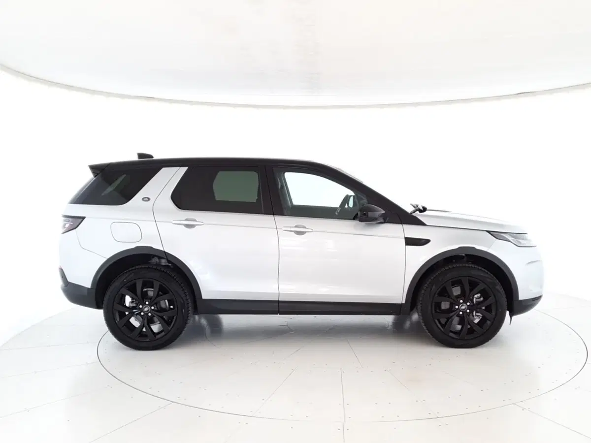 Land Rover Discovery Sport usata a Monza e Brianza (6)