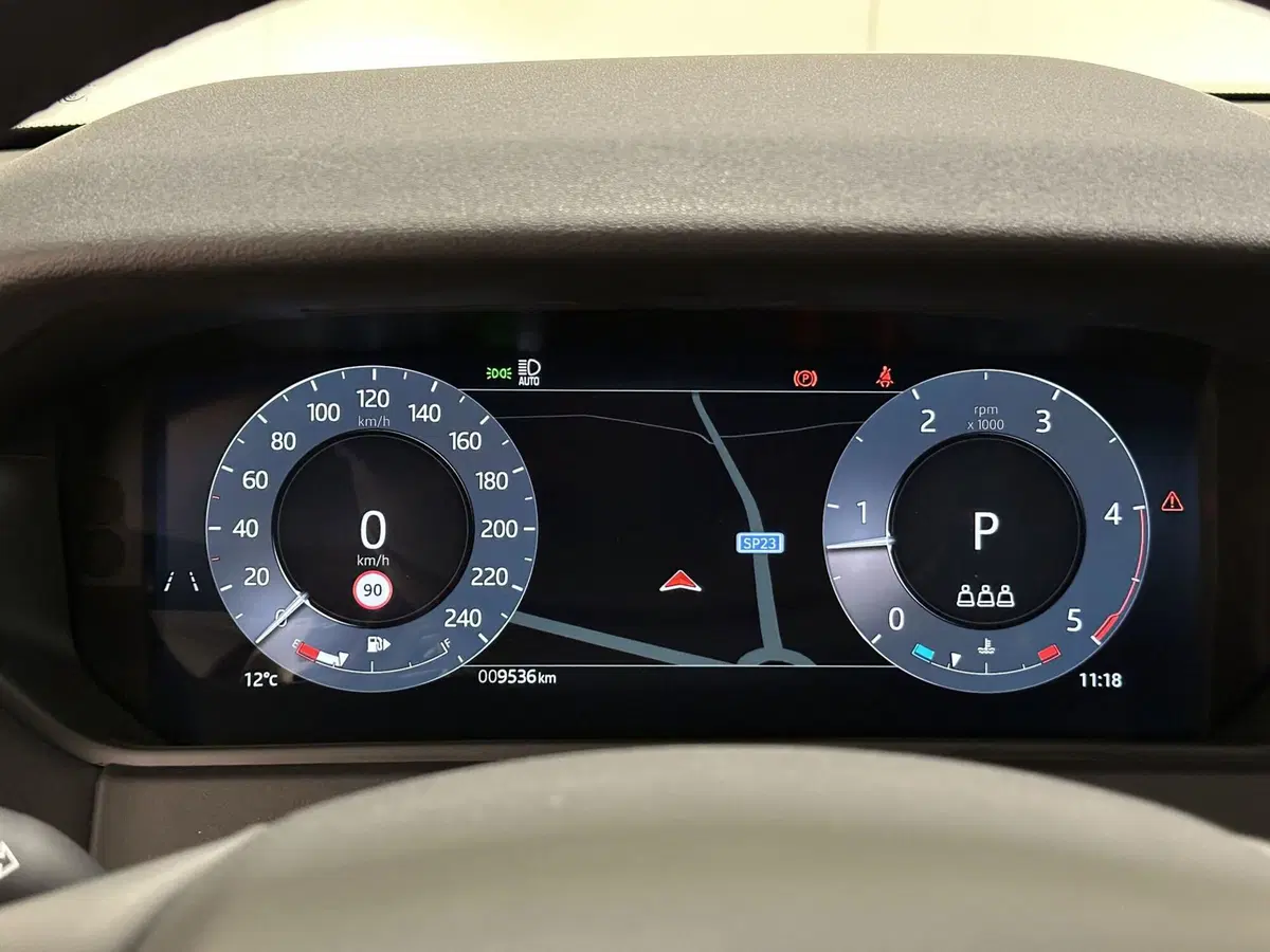 Land Rover Range Rover Velar nuova a Lodi (10)