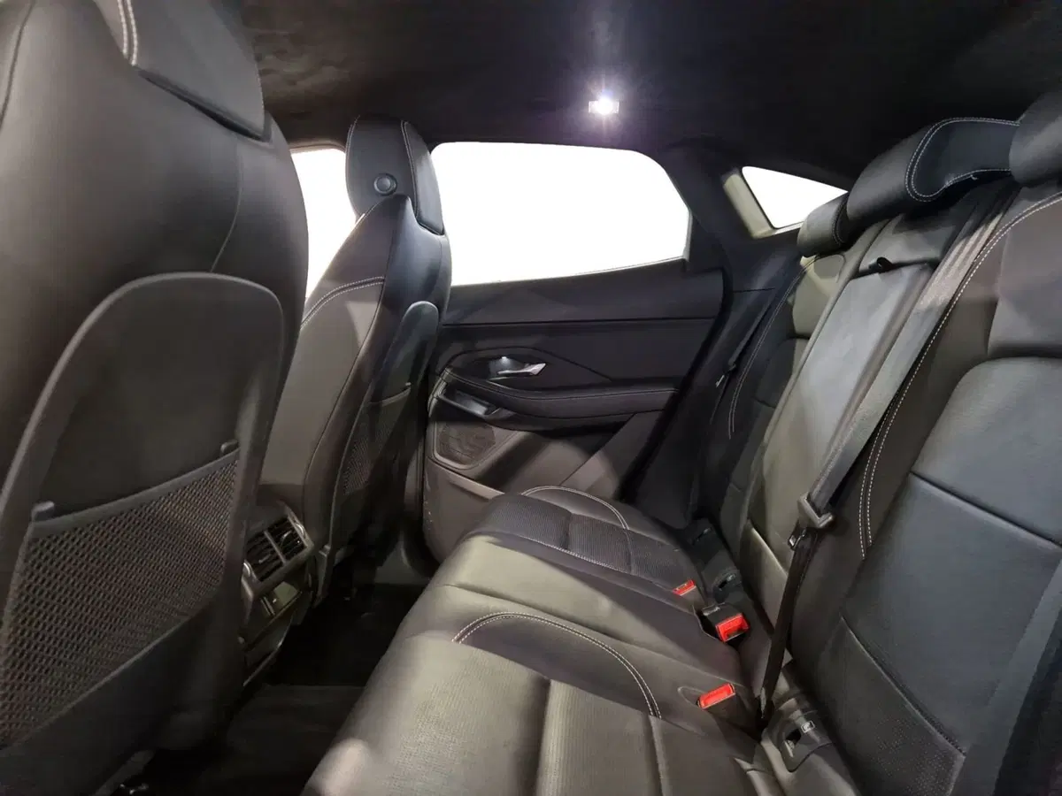 Jaguar E-Pace usata a Firenze (5)