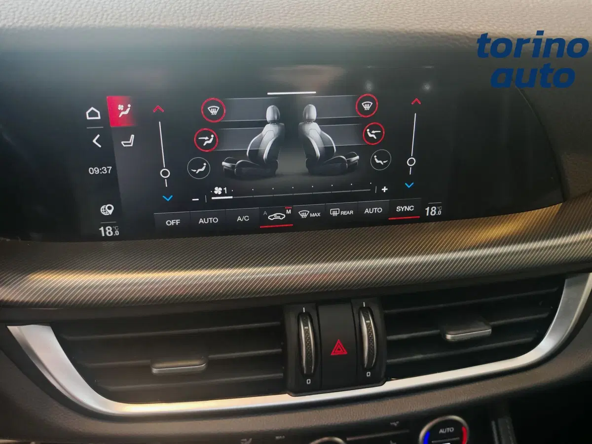 Alfa Romeo Stelvio usata a Torino (20)