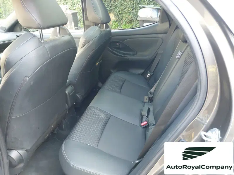 Toyota Yaris usata a Roma (10)