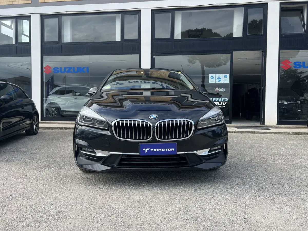 BMW Serie 2 Active Tourer usata a Teramo