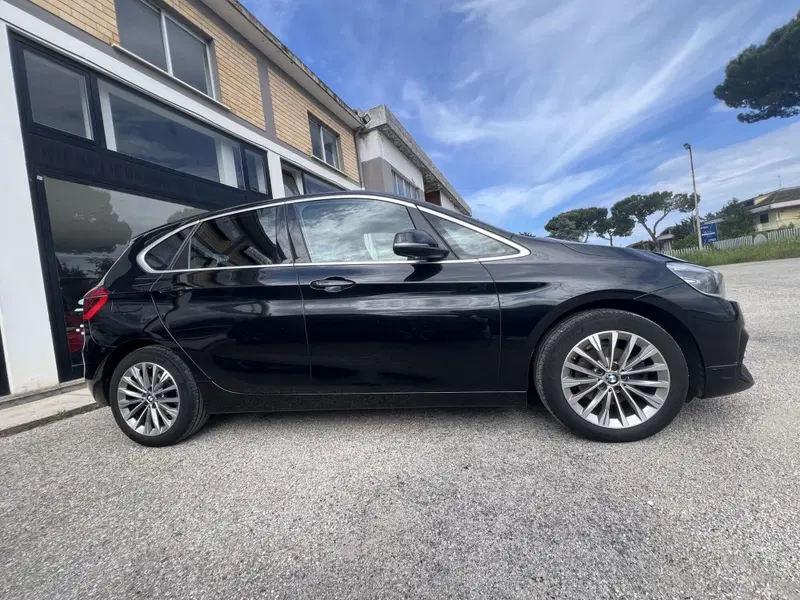 BMW Serie 2 Active Tourer usata a Teramo (3)