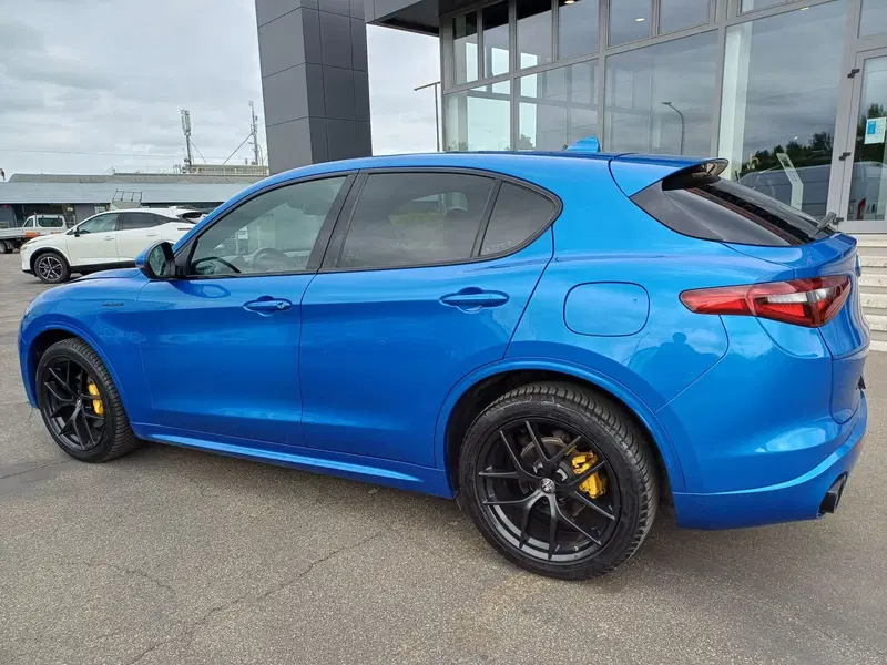 Alfa Romeo Stelvio usata a Modena (9)