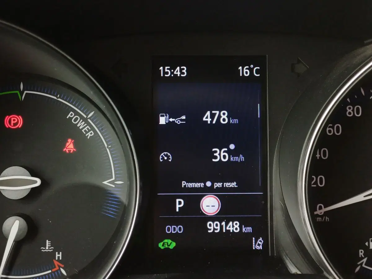 Toyota Toyota C-HR usata a Modena (12)